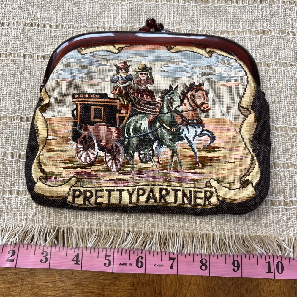 VTG Pretty Partner‎ Embroidered Clutch .